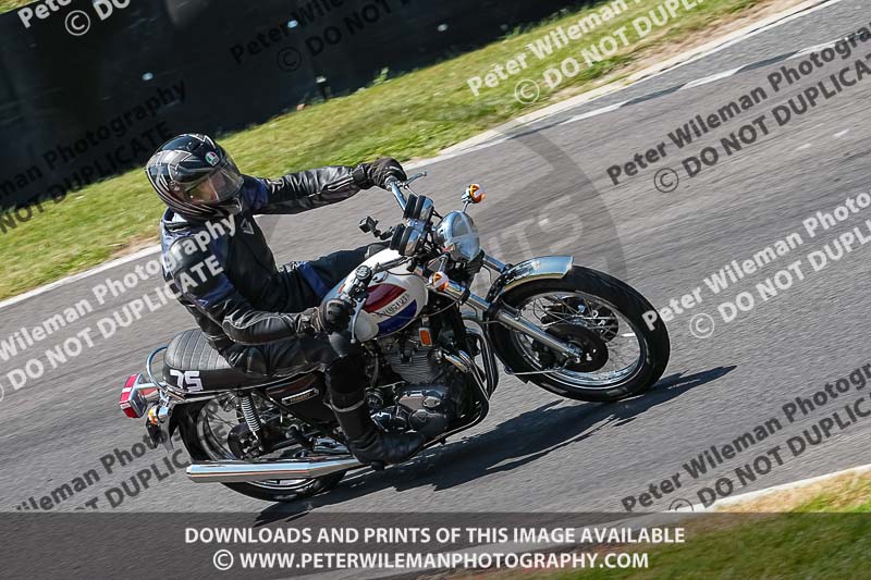 cadwell park;cadwell park photographs;cadwell trackday photographs;enduro digital images;event digital images;eventdigitalimages;peter wileman photography;racing digital images;trackday digital images;trackday photos